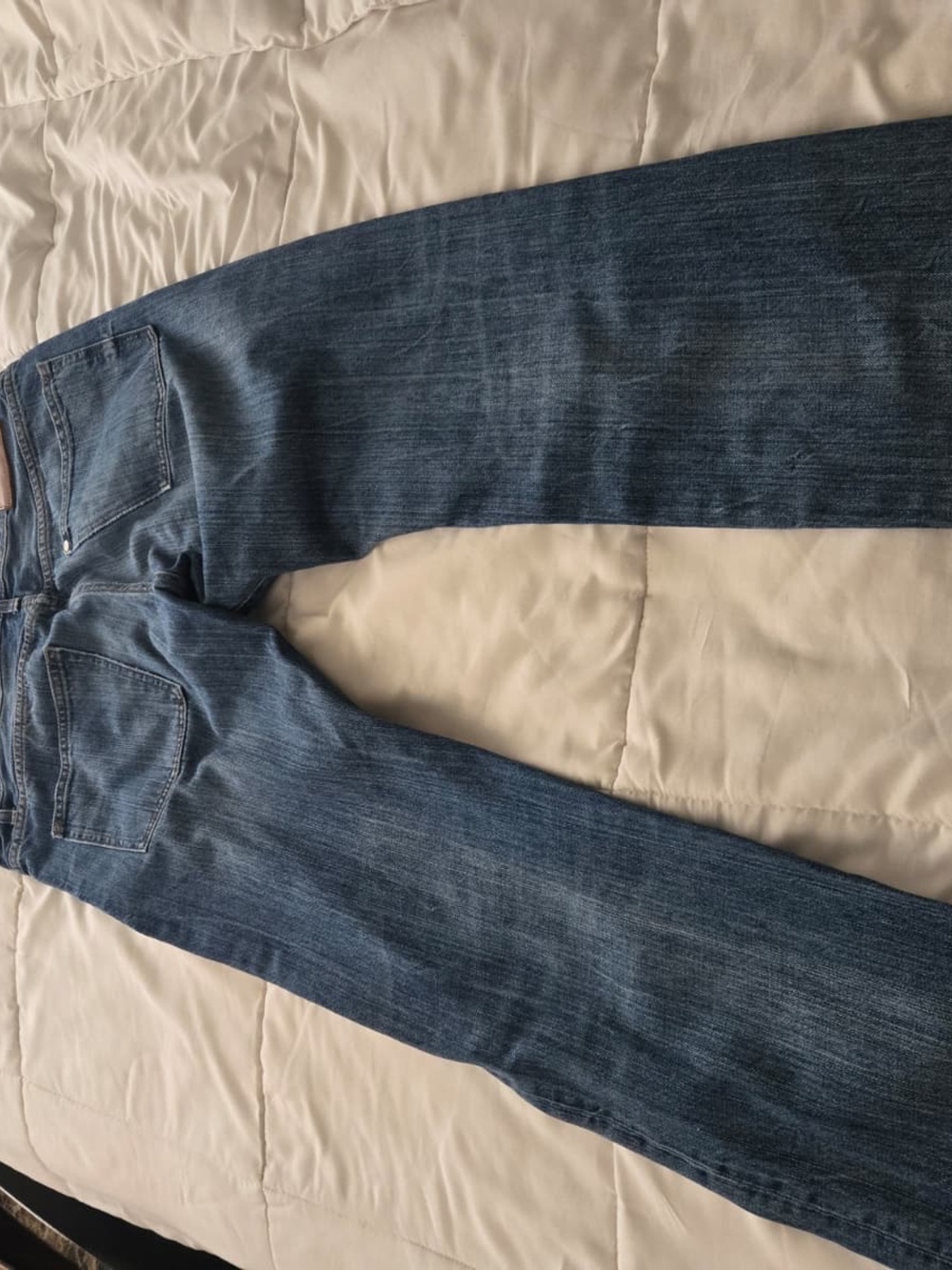 Denim&Co Slim Straight Jeans in Medium Blue Wash